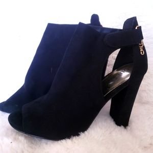 GUESS open toe bootie